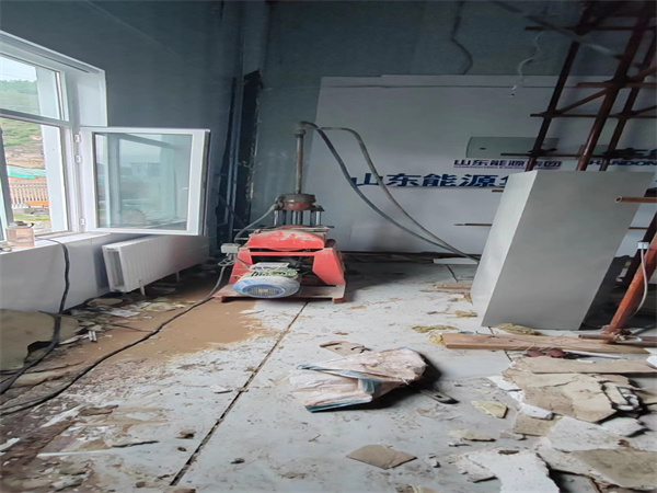 海棠地基基础下沉墙体裂缝加固注浆顶升施工